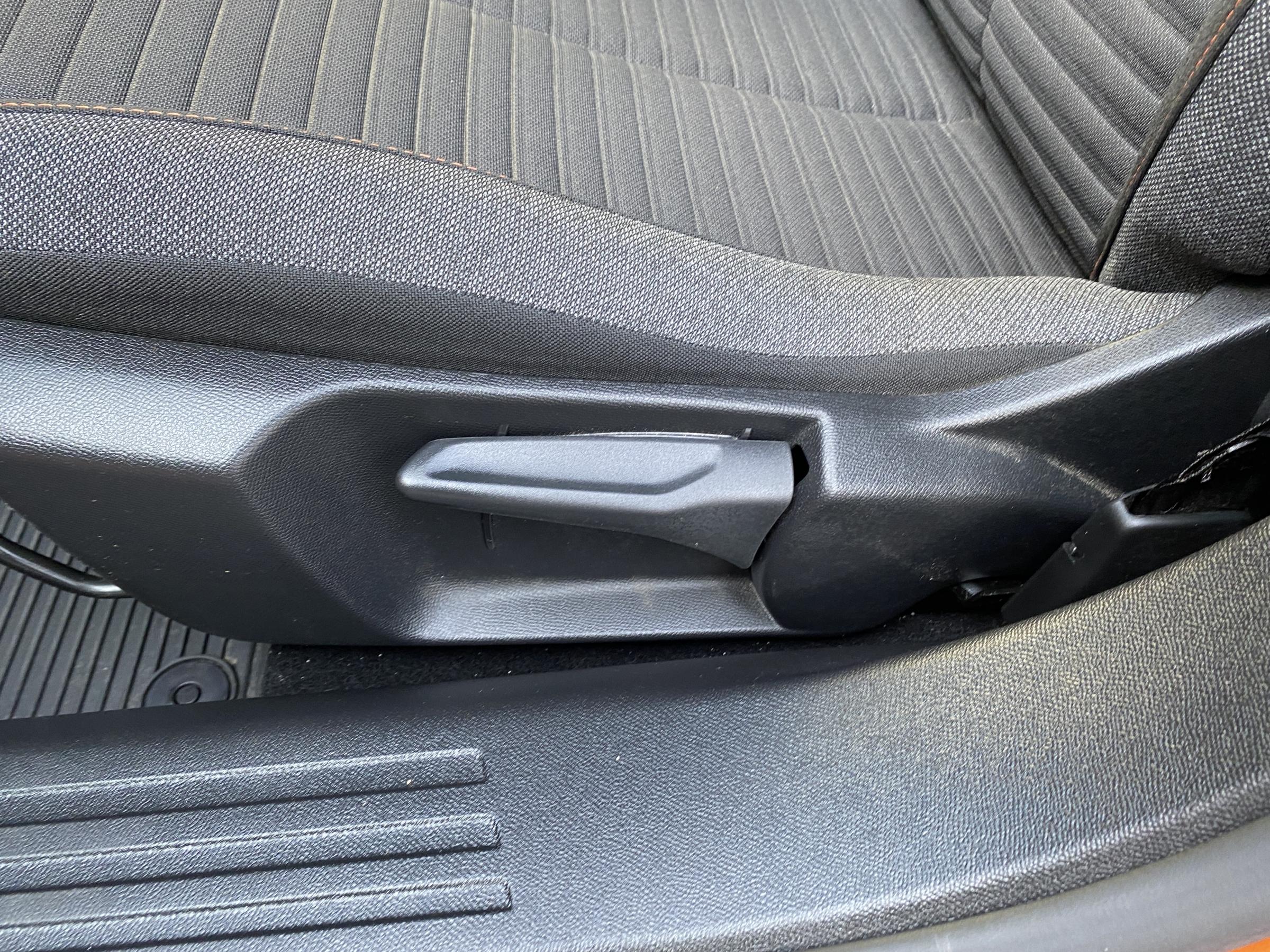 Peugeot 2008, 2023 - pohled č. 14