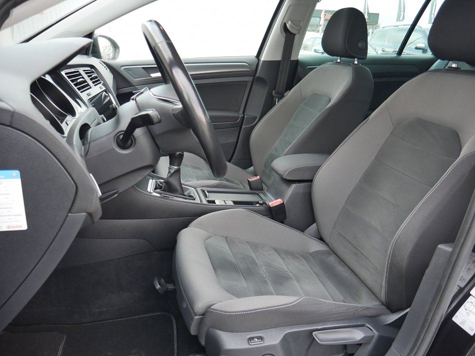 Volkswagen Golf 1.4 TSI 