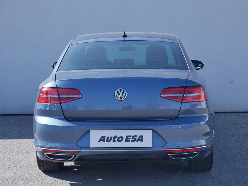 Volkswagen Passat 2.0 Bi-TDi R-Line 4x4