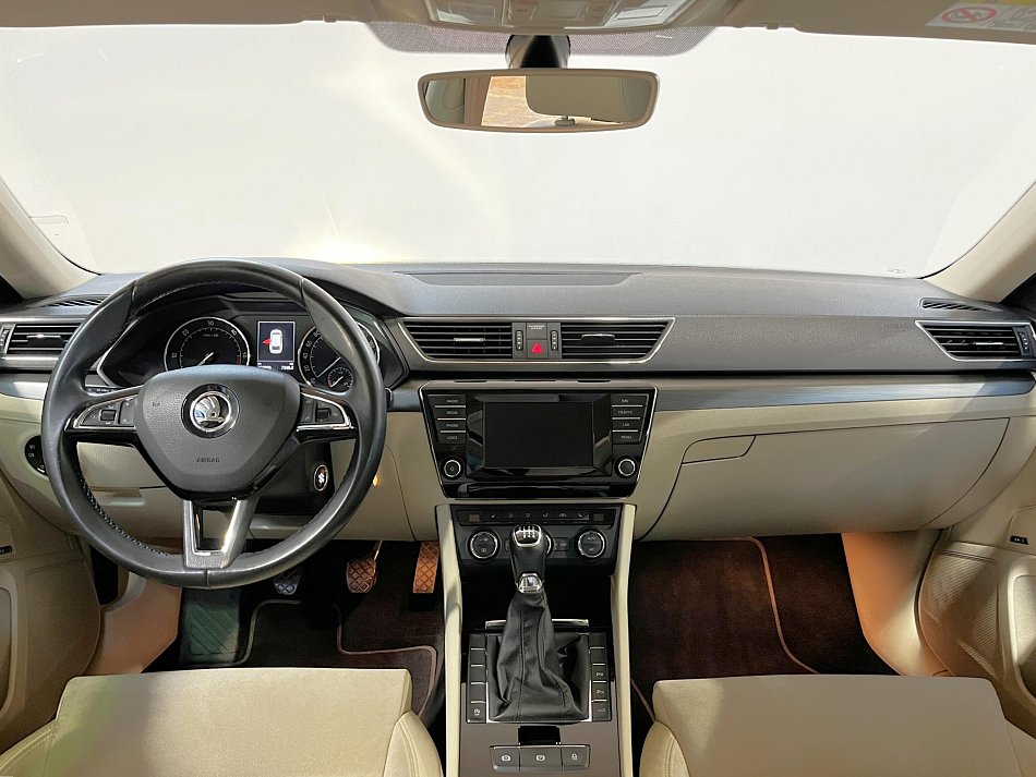 Škoda Superb III 2.0 TDi Style