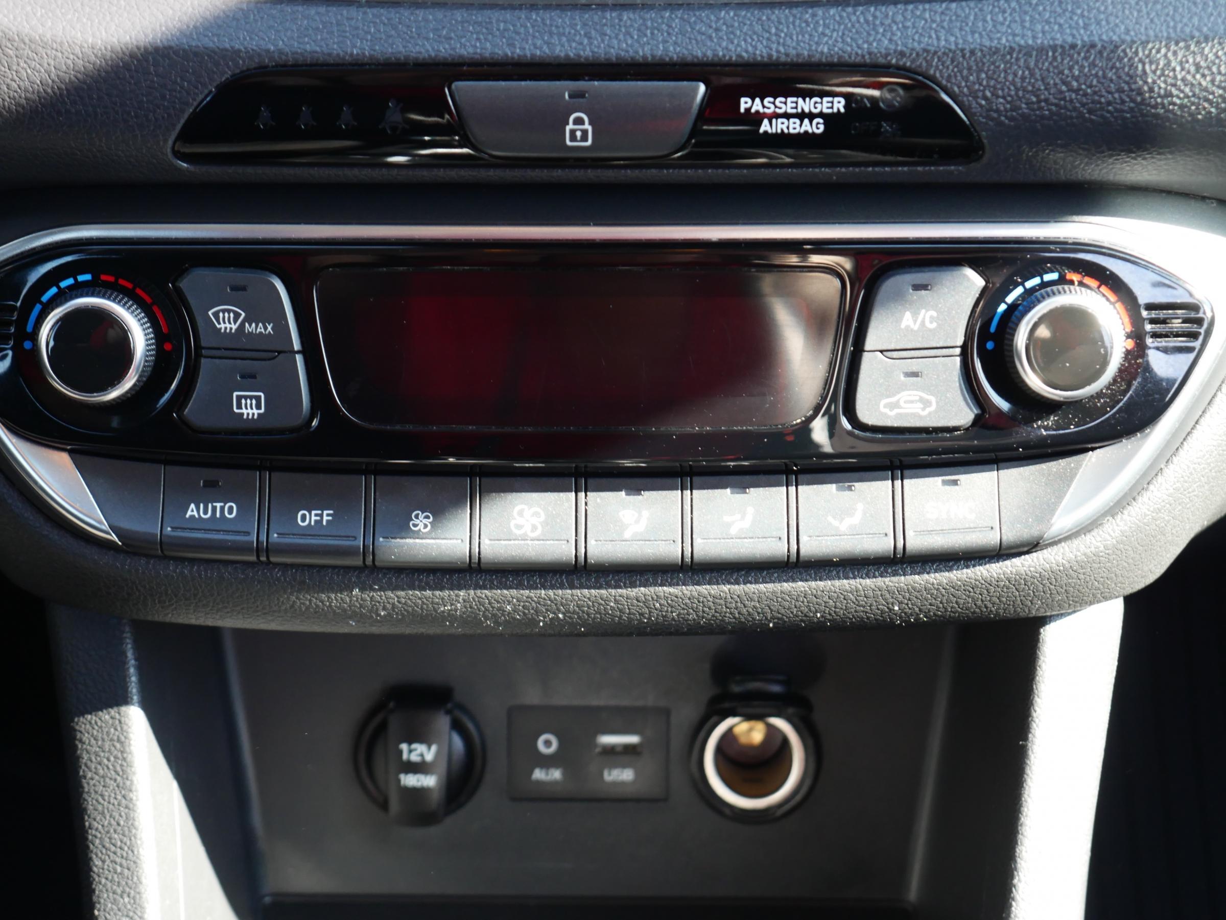 Hyundai i30, 2019 - pohled č. 14