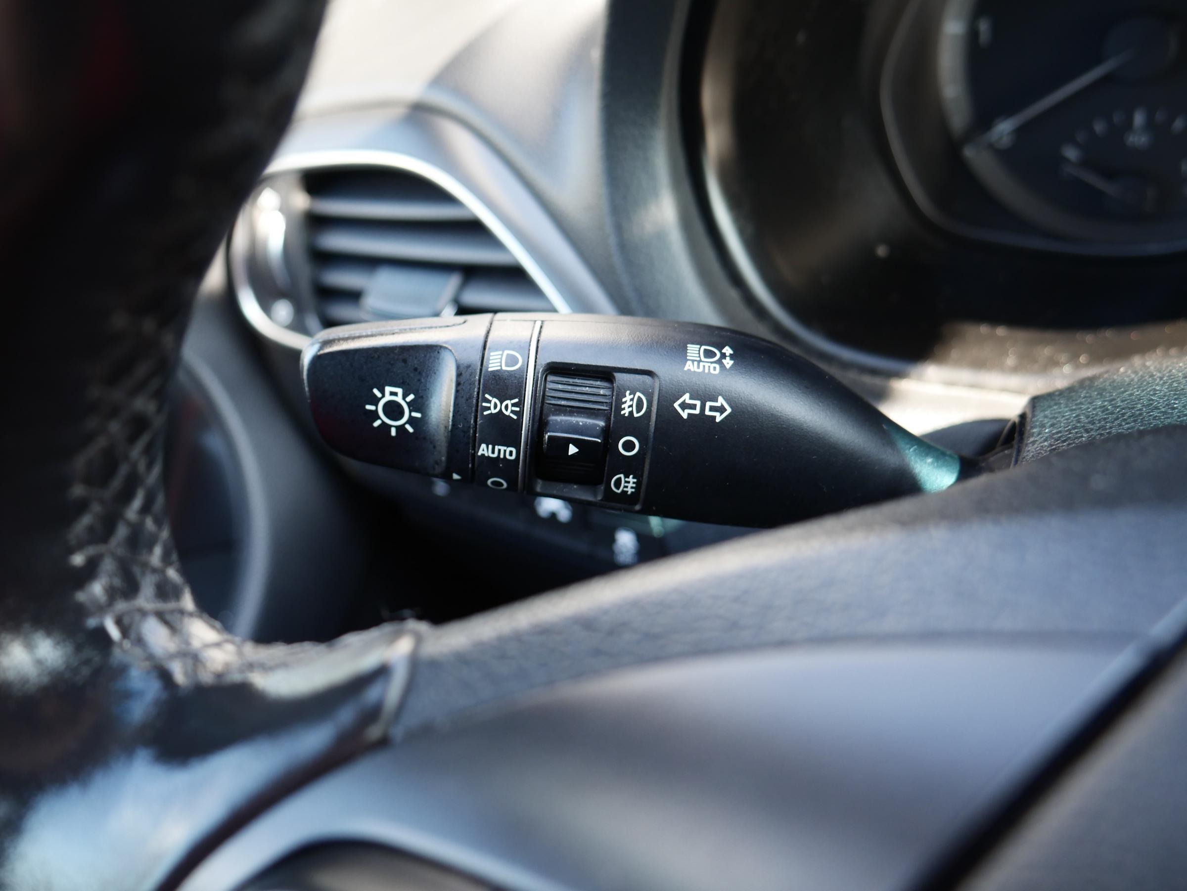 Hyundai i30, 2019 - pohled č. 17