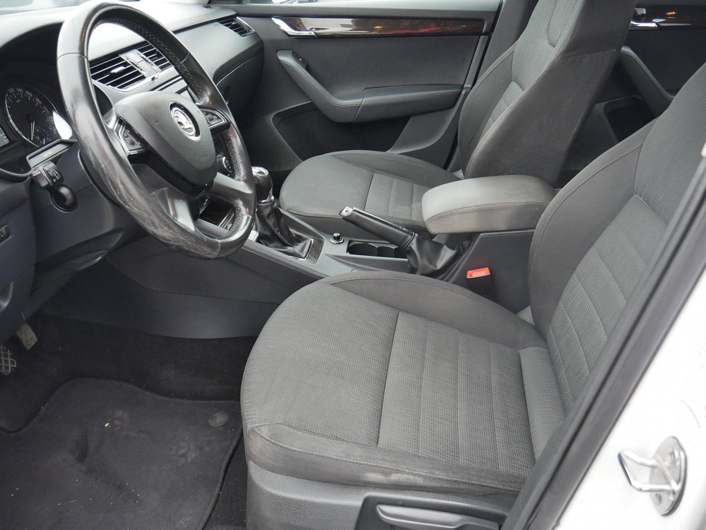 Škoda Octavia III 1.6 TDi Elegance