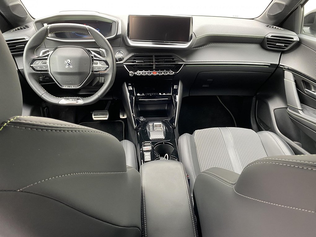Peugeot 208 1.2PT GT