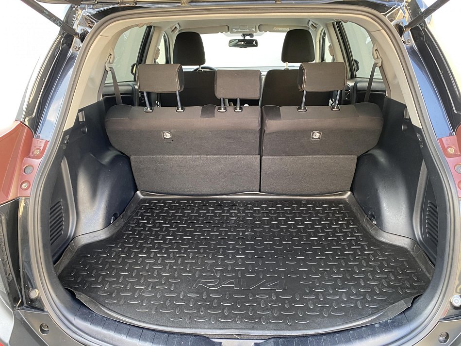 Toyota RAV4 2.0 D-4D Active