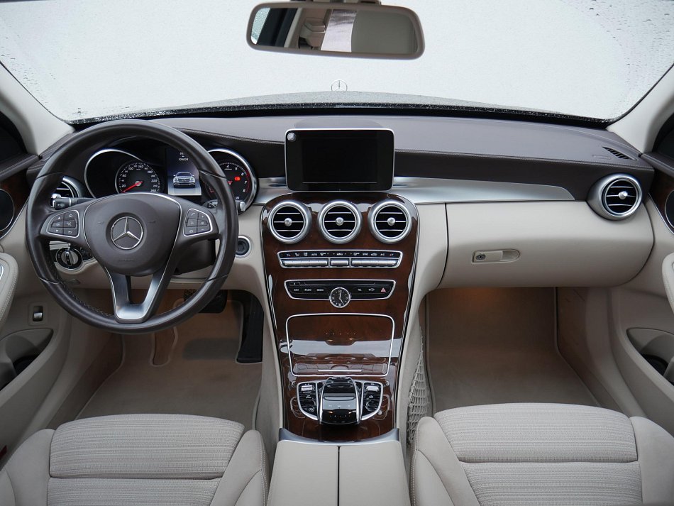 Mercedes-Benz Třída C 1.8i 