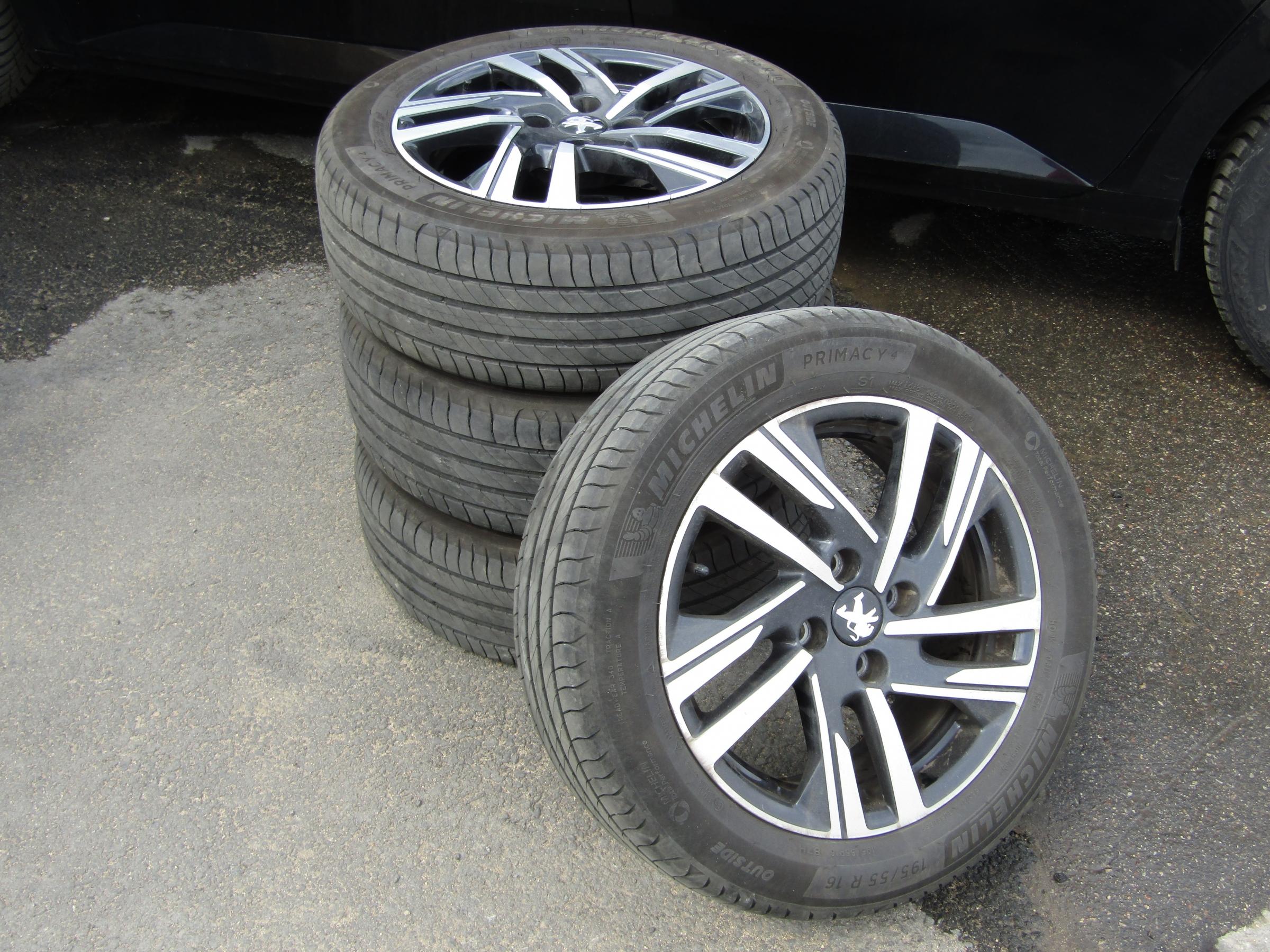 Peugeot 208, 2021 - pohled č. 23