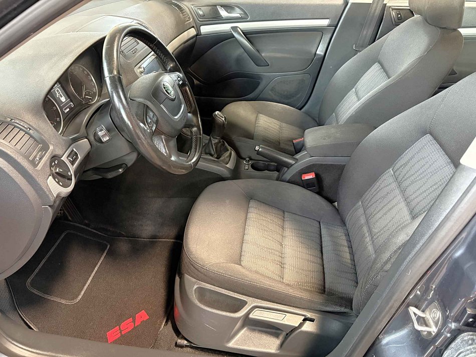 Škoda Octavia II 1.4 TSi Elegance