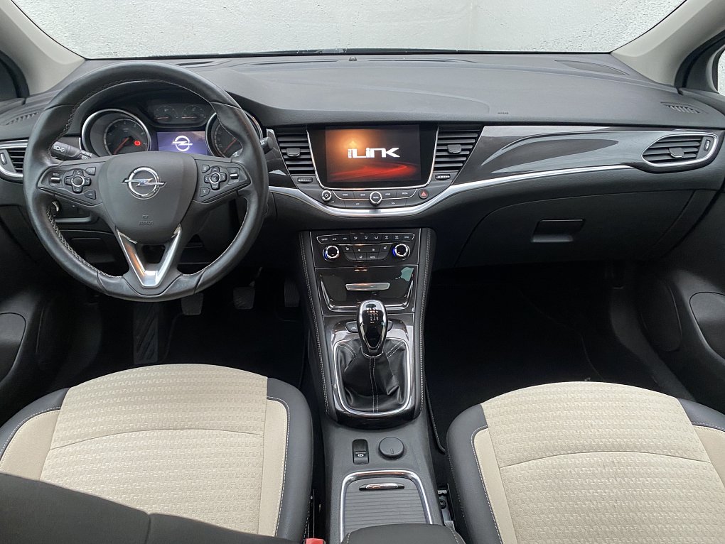 Opel Astra 1.4T 
