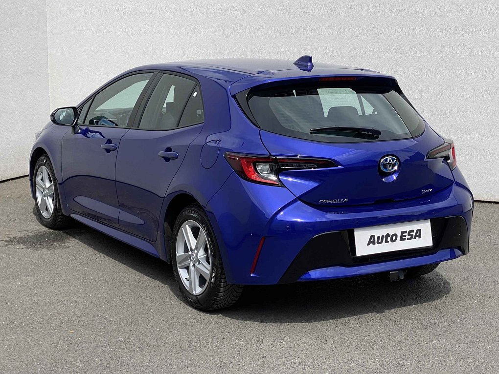 Toyota Corolla 1.8 e-CVT Comfort