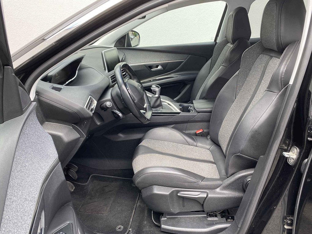 Peugeot 3008 2.0 HDi Allure