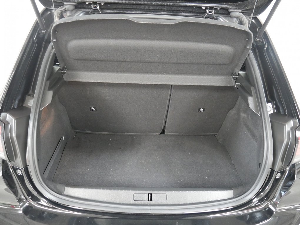 Peugeot 208 1.2PT 