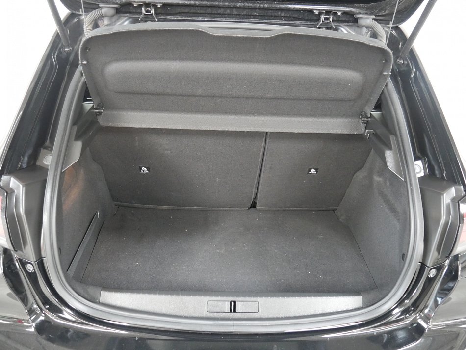 Peugeot 208 1.2PT 