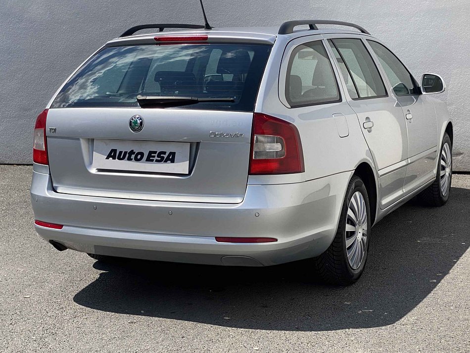 Škoda Octavia II 1.6TDi Ambiente