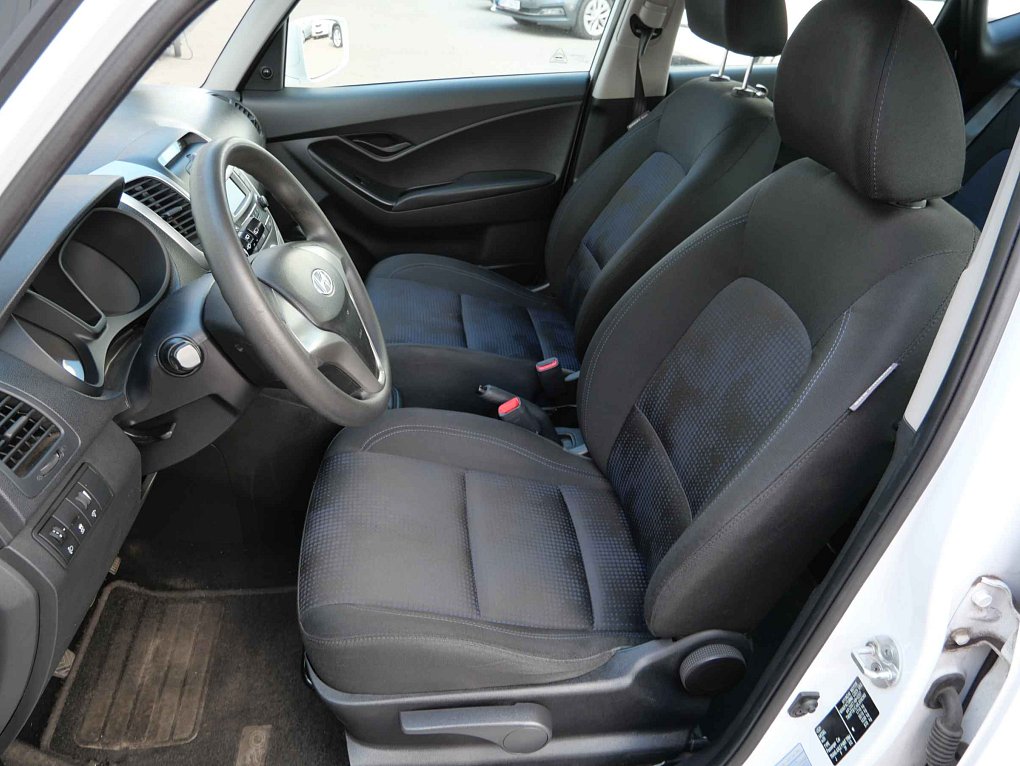 Hyundai Ix20 1.4 i 