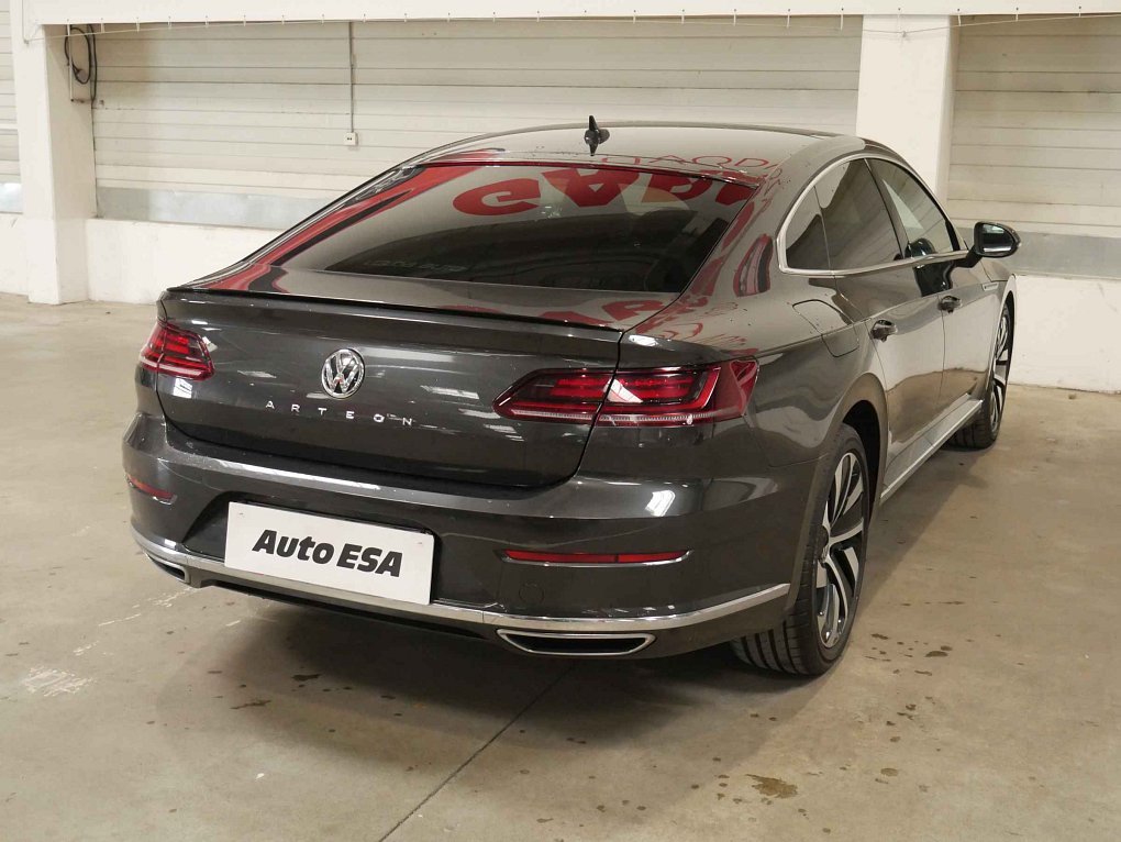 Volkswagen Arteon 2.0TSi 