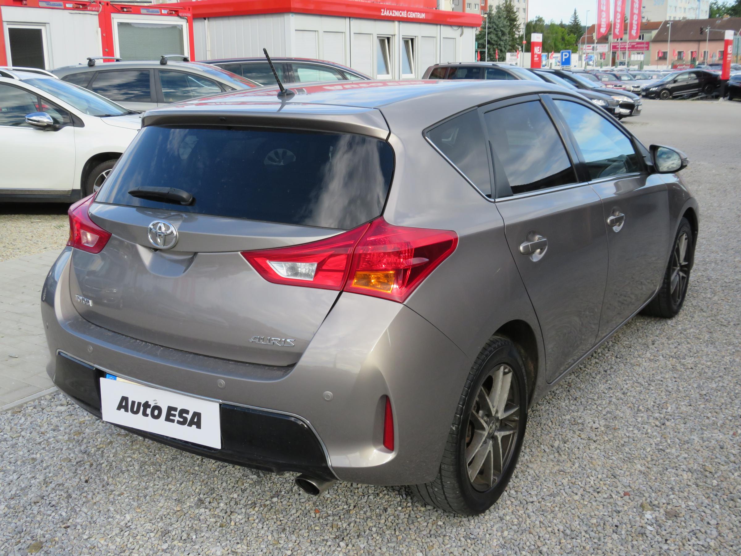 Toyota Auris, 2014 - pohled č. 5