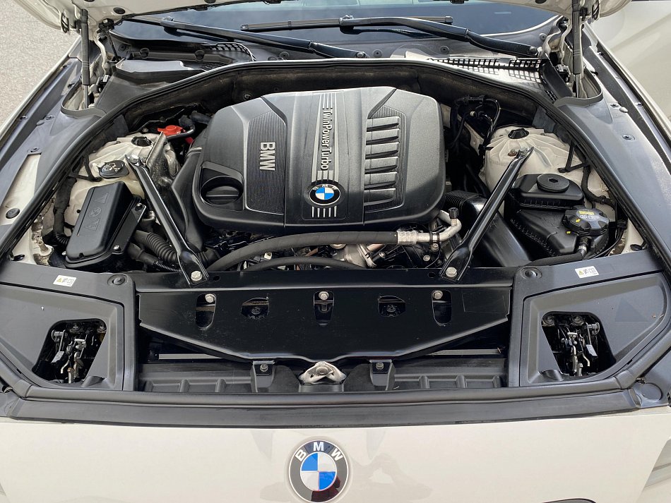 BMW Řada 5 3.0d M Paket 530d xDrive