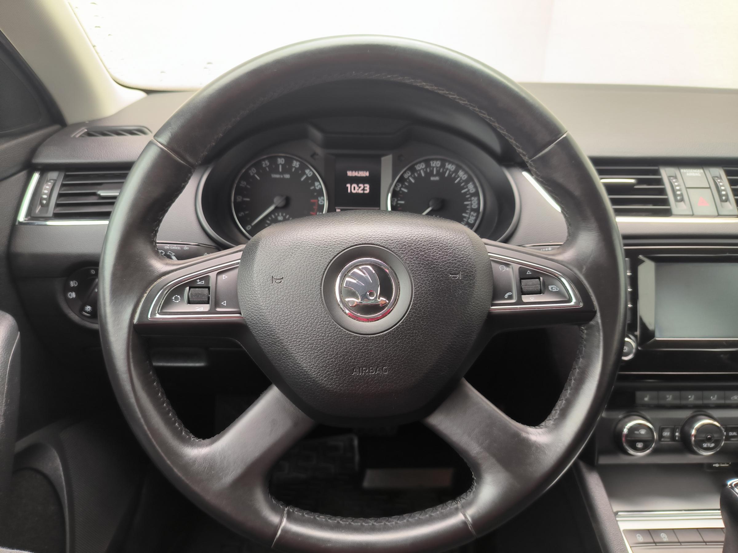 Škoda Octavia III, 2013 - pohled č. 17