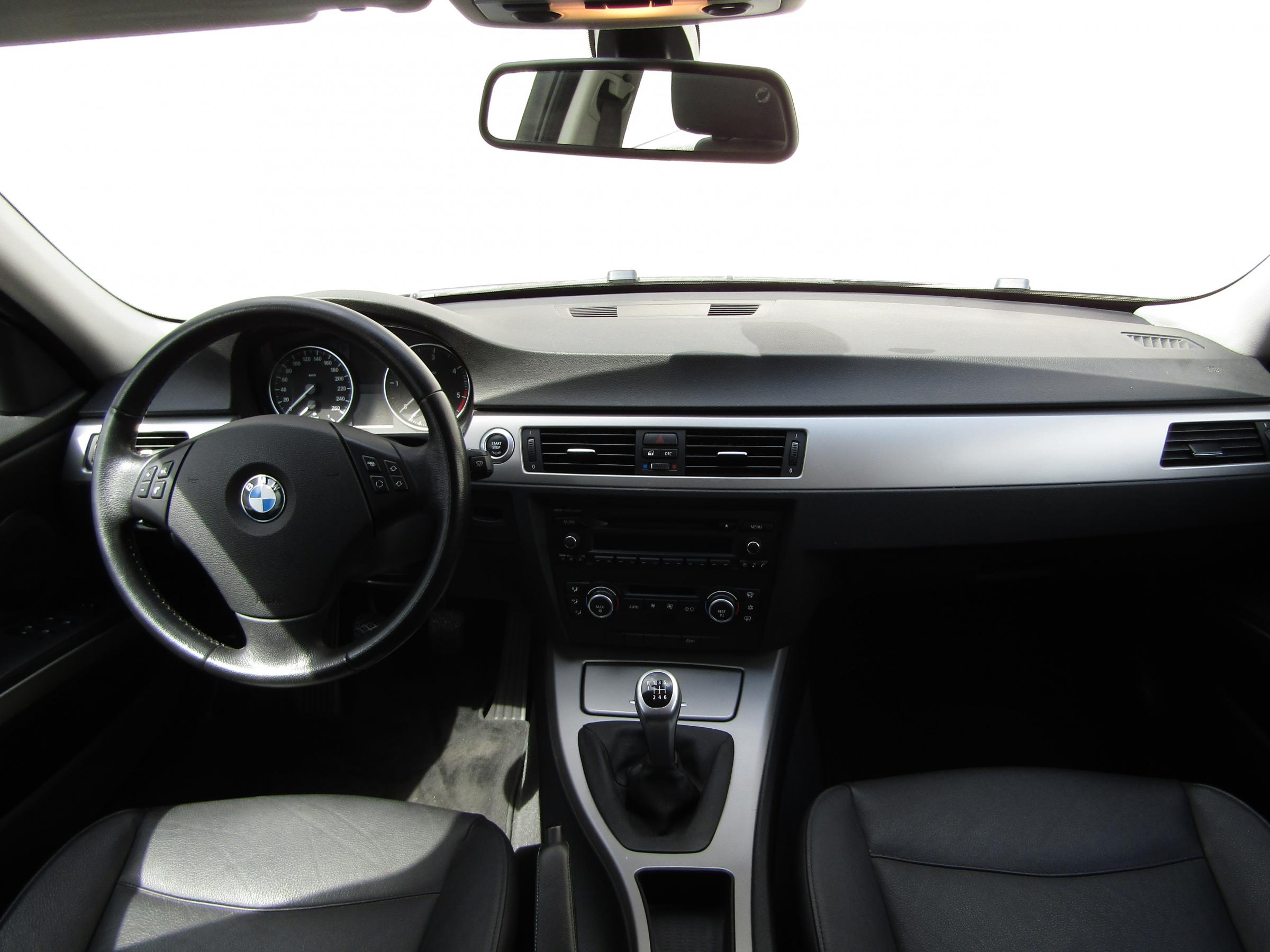 BMW Řada 3, 2008 - pohled č. 9