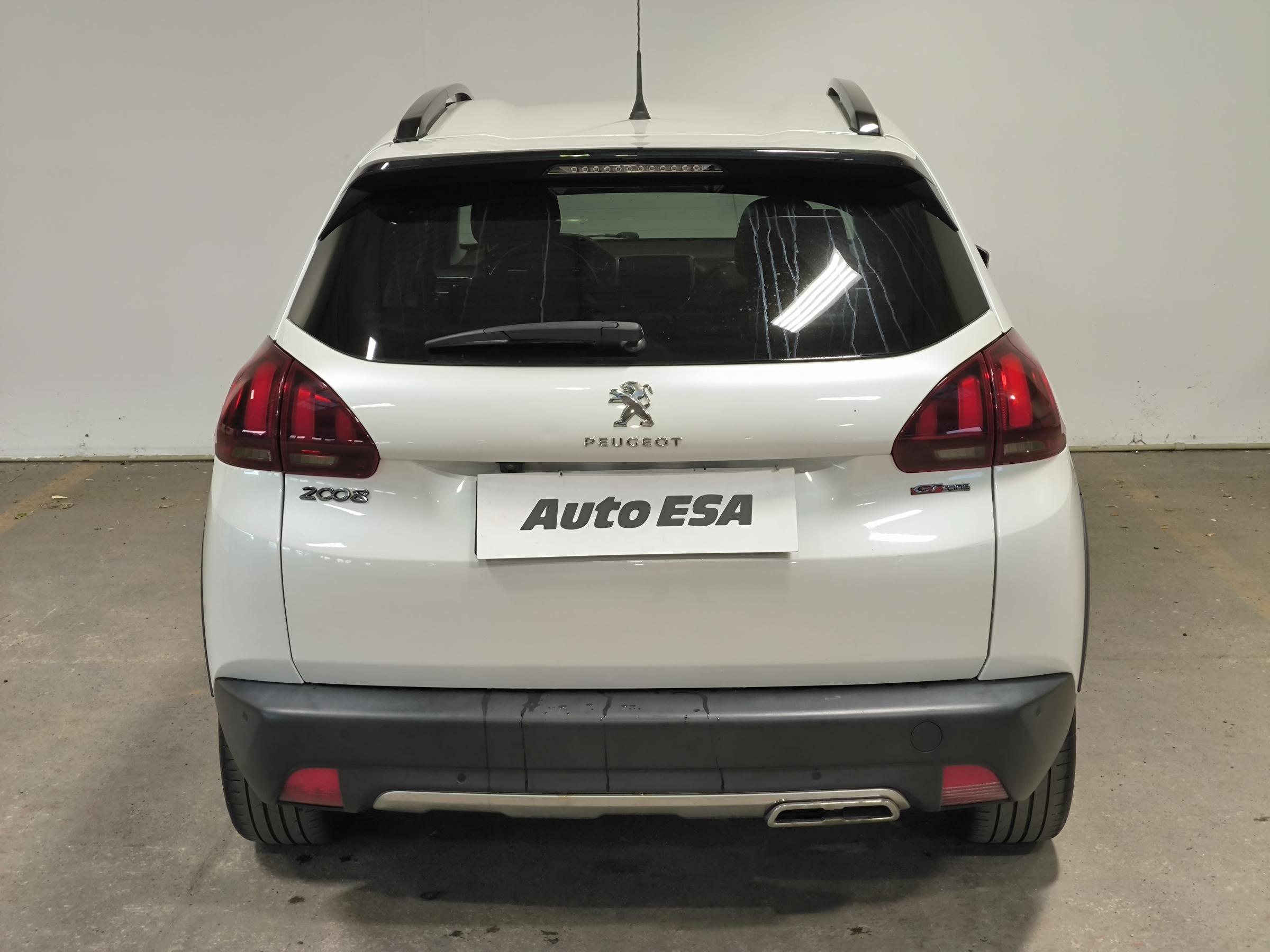 Peugeot 2008, 2016 - pohled č. 5