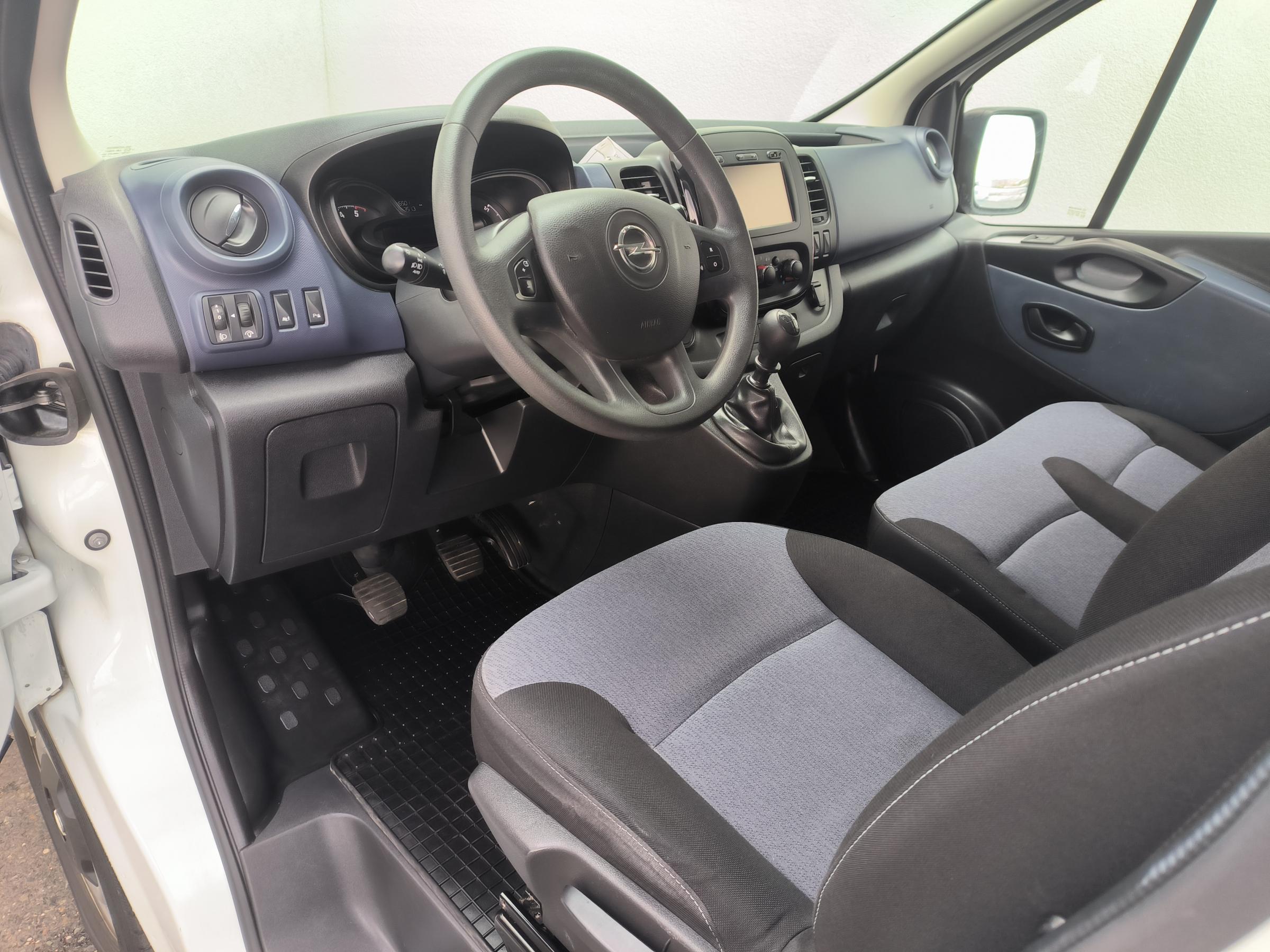 Opel Vivaro, 2019 - pohled č. 11