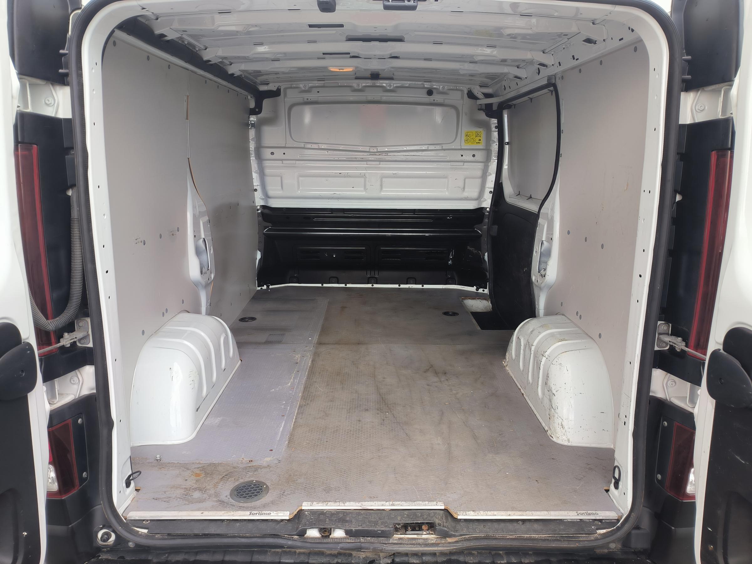 Opel Vivaro, 2019 - pohled č. 8