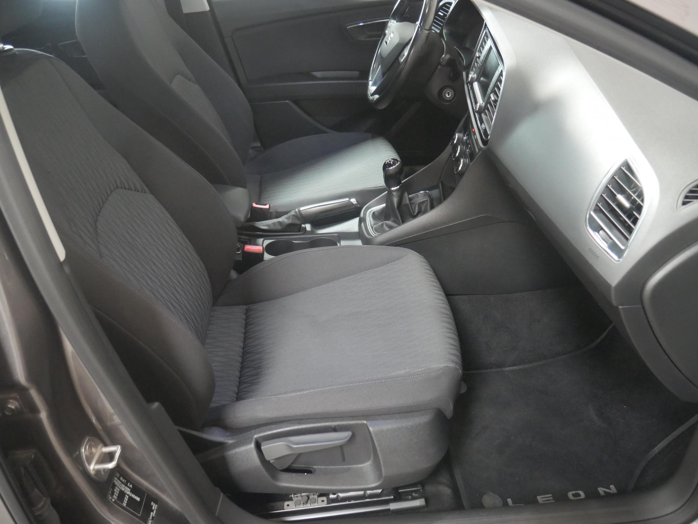 Seat Leon, 2017 - pohled č. 12