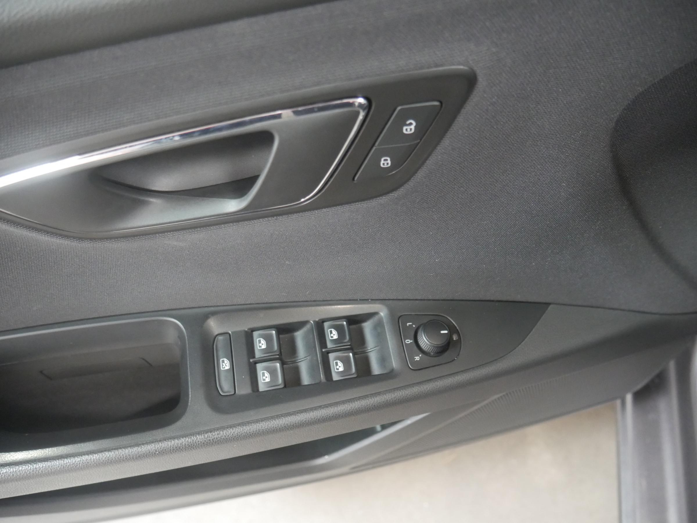 Seat Leon, 2017 - pohled č. 14