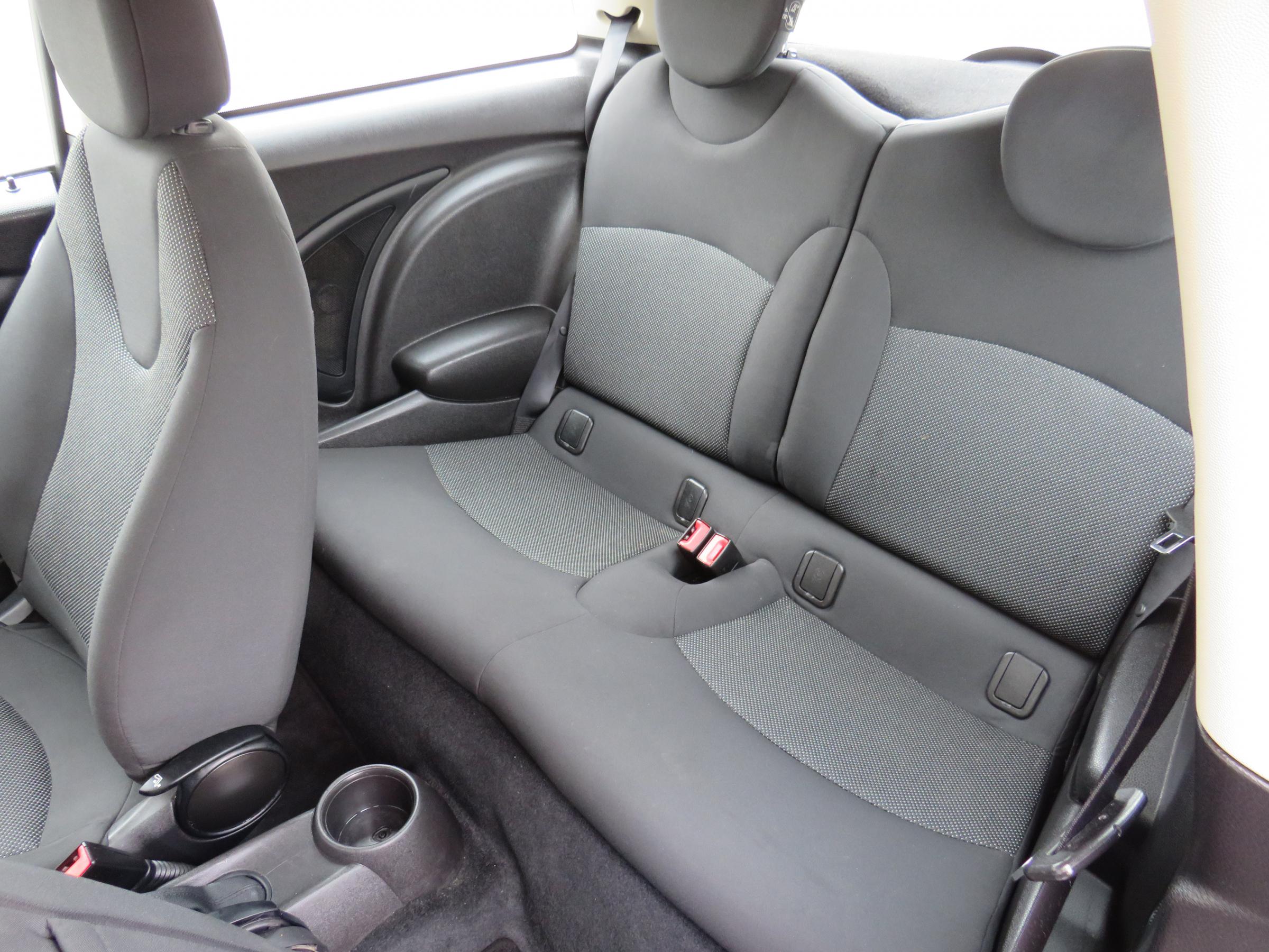 Mini Cooper, 2011 - pohled č. 12