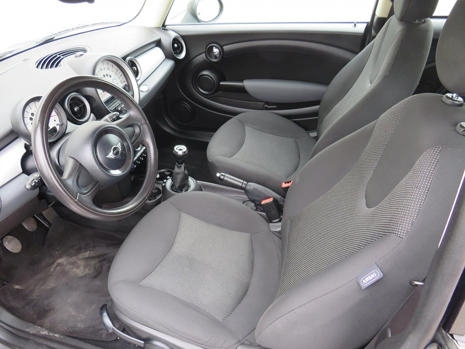 Mini Cooper 1.6i 