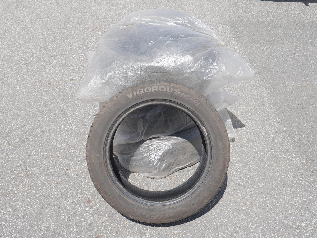 Citroën C-Crosser 2.2HDi  7míst, 4x4