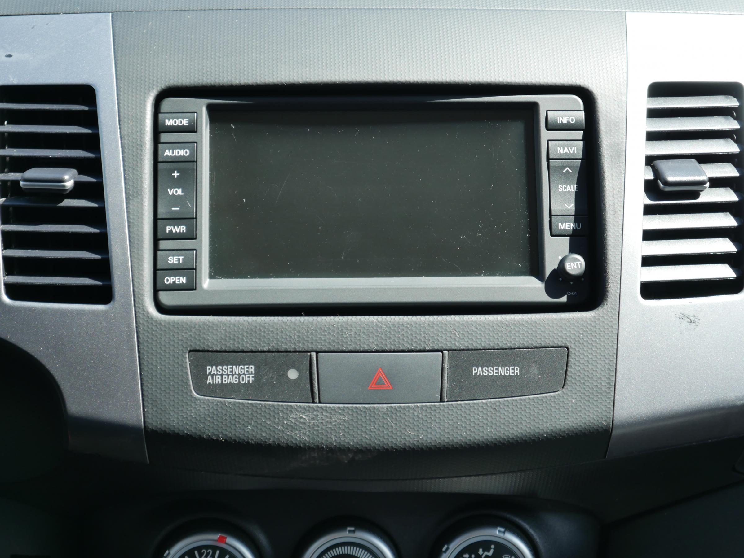 Citroën C-Crosser, 2008 - pohled č. 11