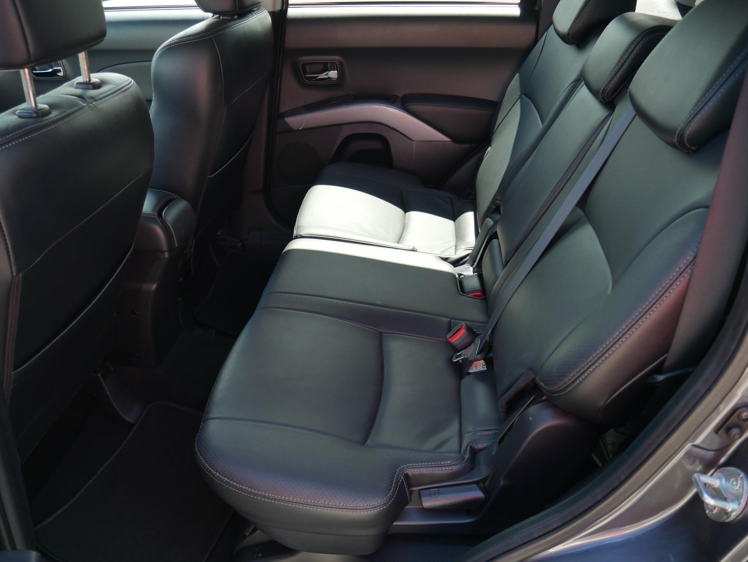 Citroën C-Crosser, 2008 - pohled č. 9