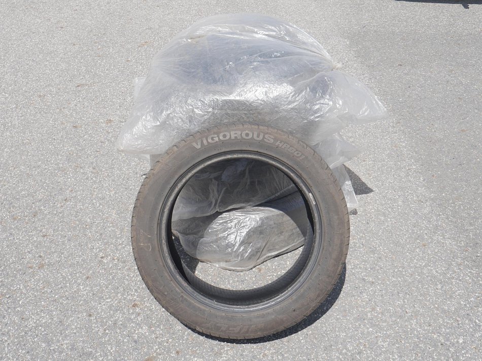 Citroën C-Crosser 2.2HDi  7míst, 4x4