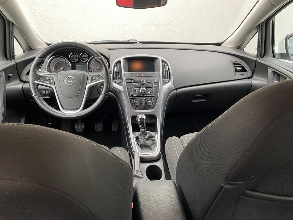 Opel Astra 1.6 CDTi 