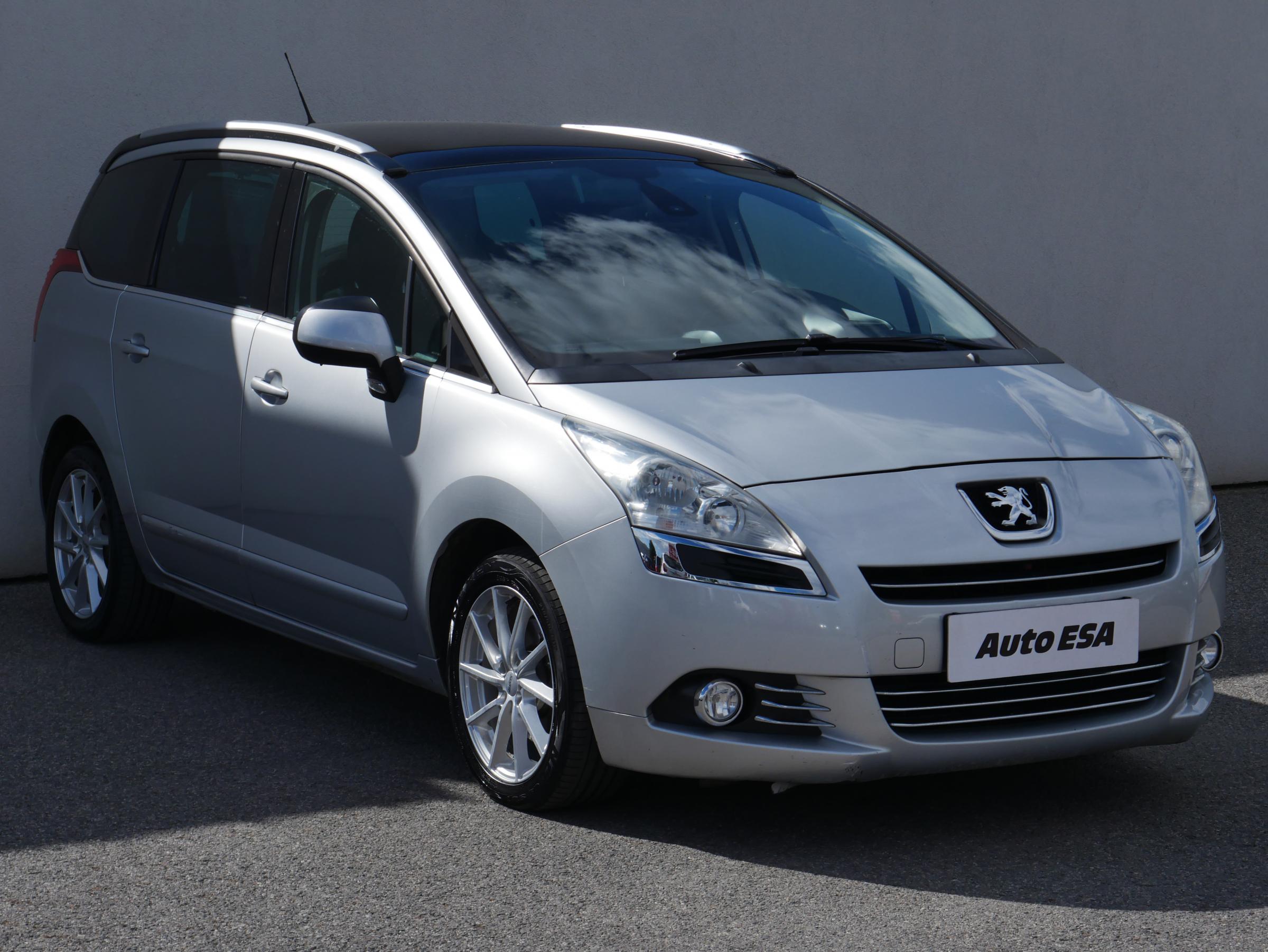 Peugeot 5008, 2011