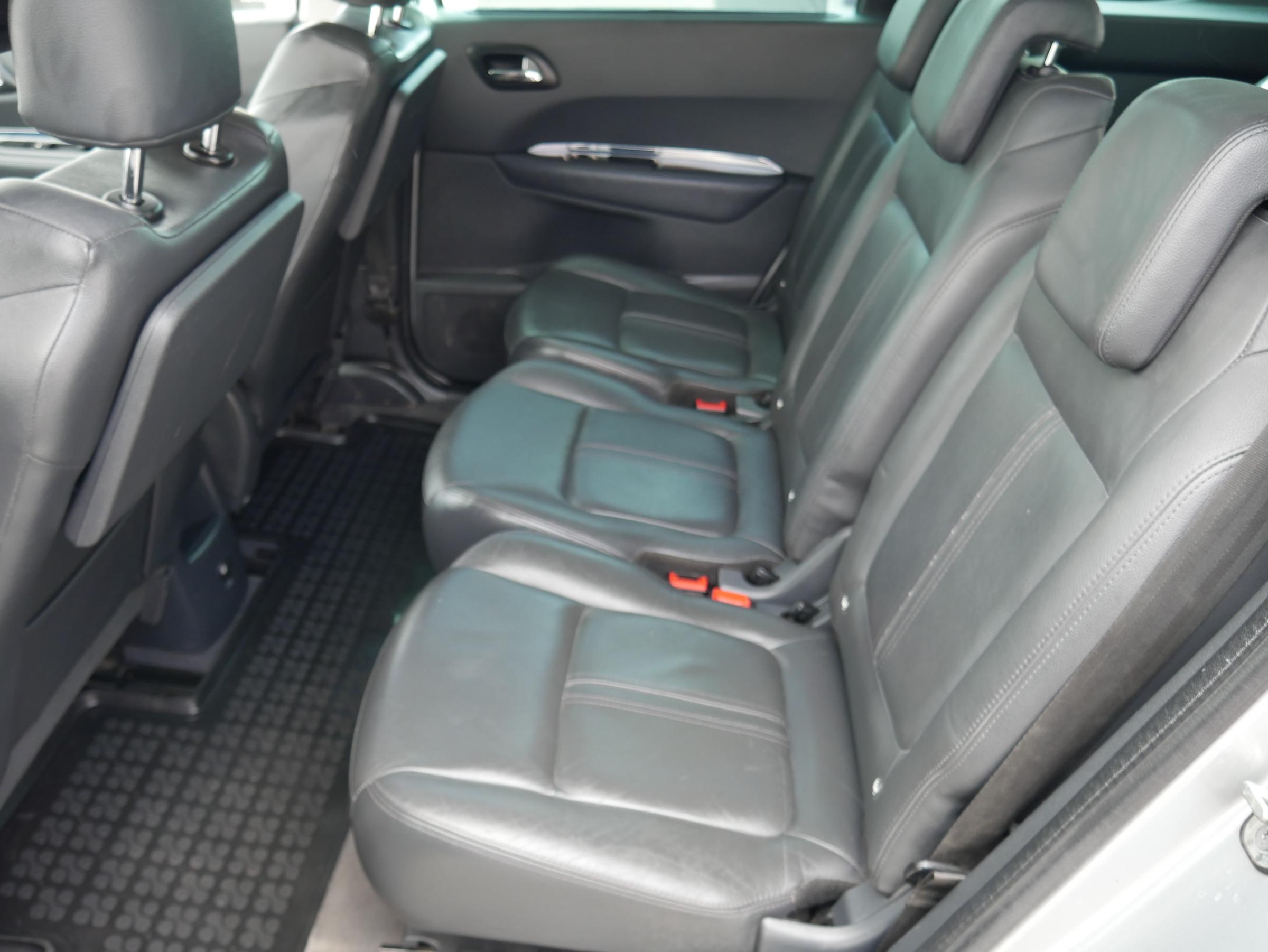 Peugeot 5008, 2011 - pohled č. 10