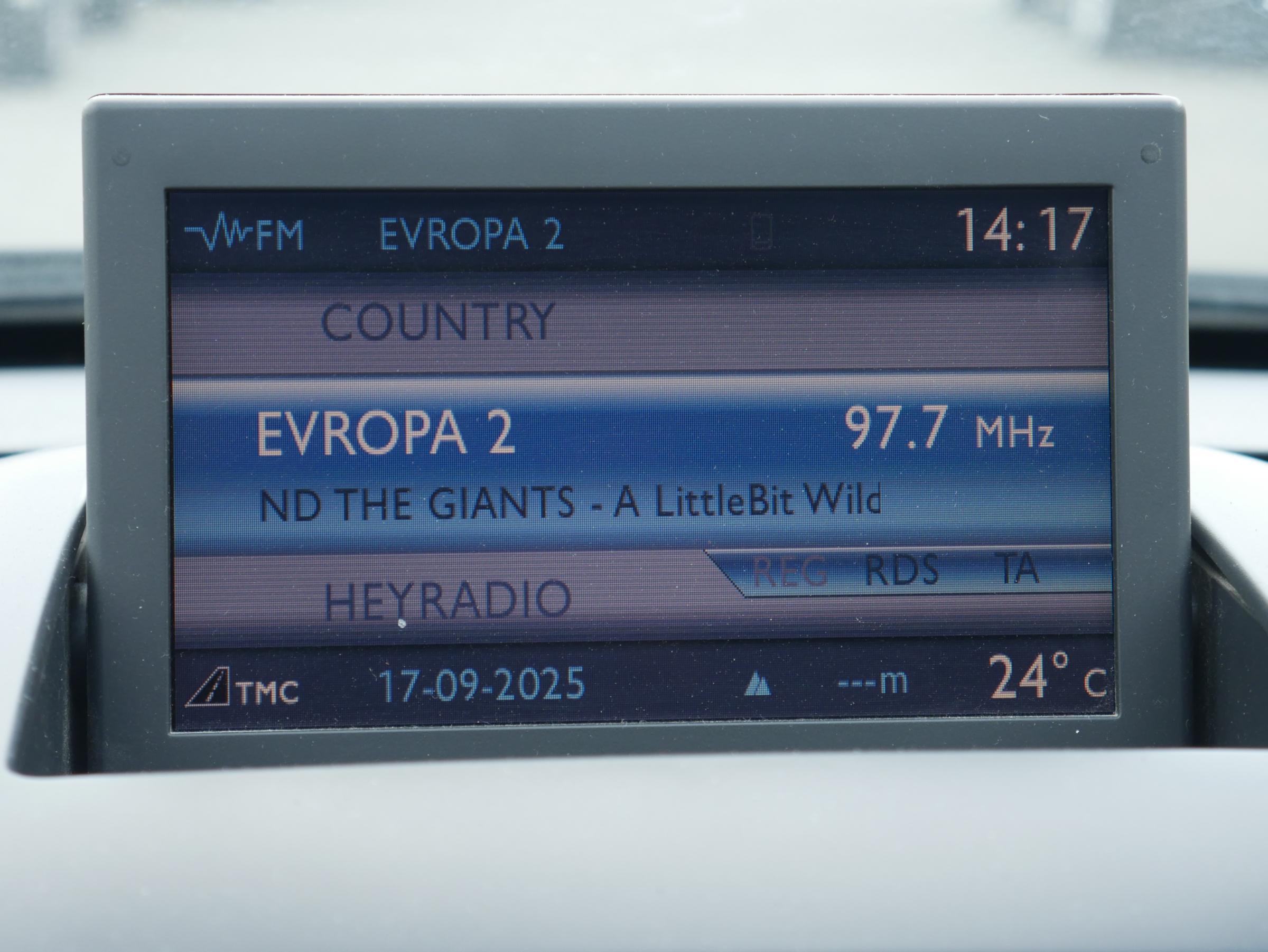 Peugeot 5008, 2011 - pohled č. 20