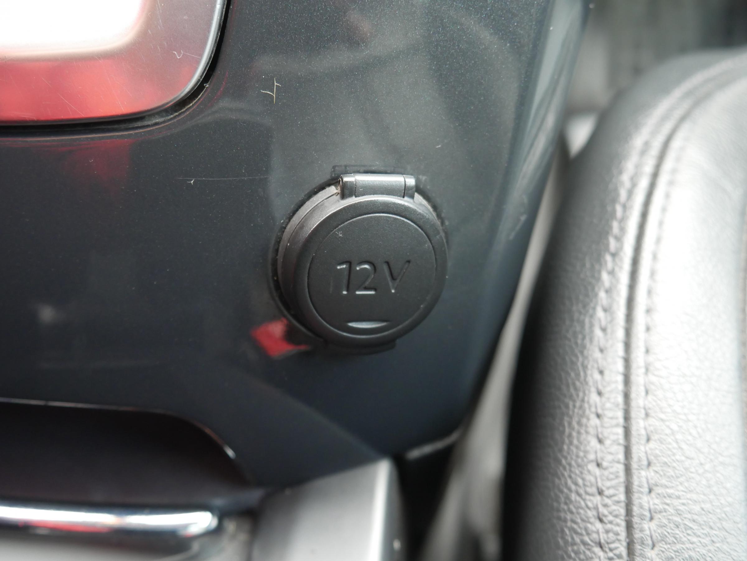 Peugeot 5008, 2011 - pohled č. 22