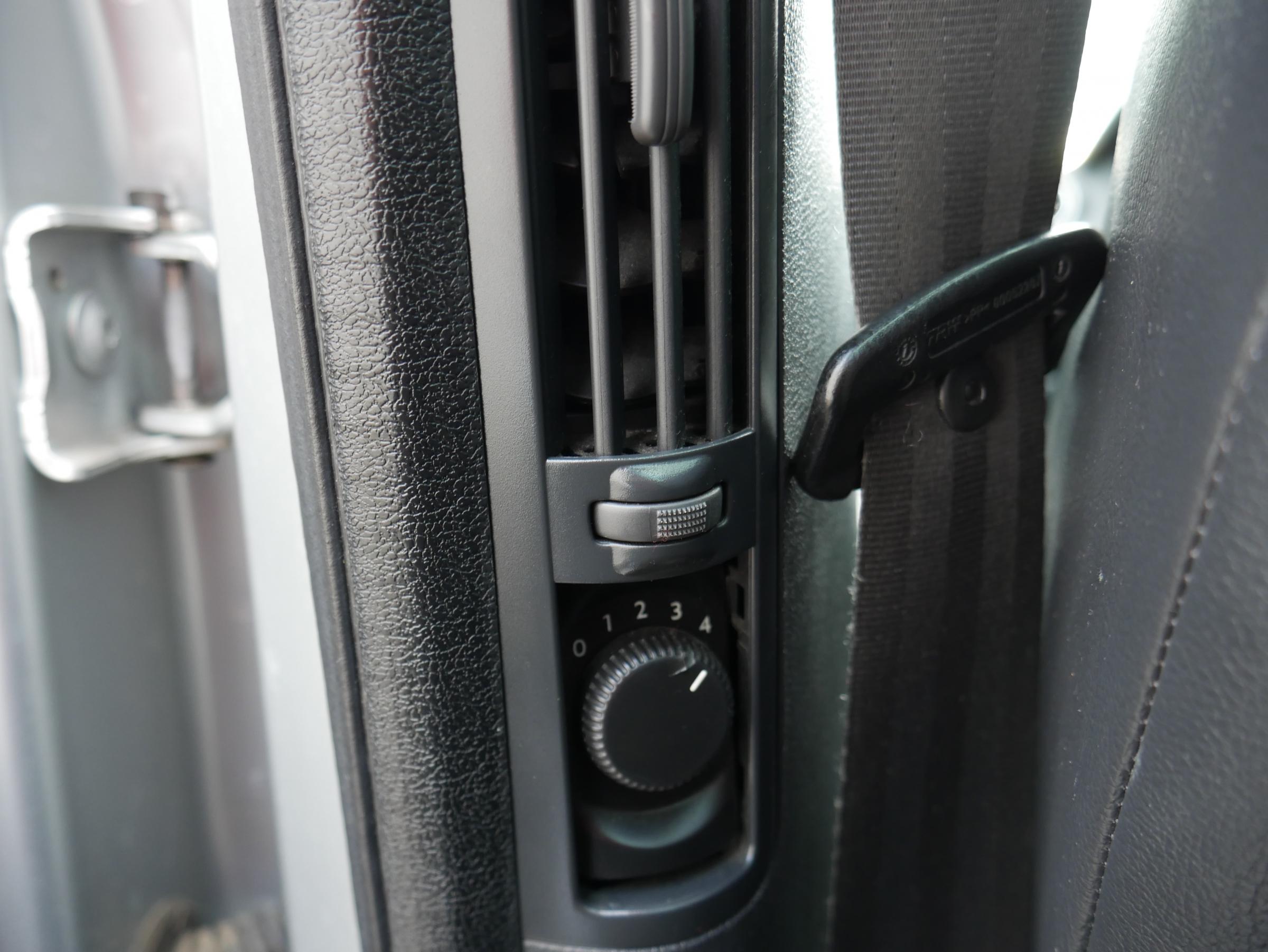 Peugeot 5008, 2011 - pohled č. 25