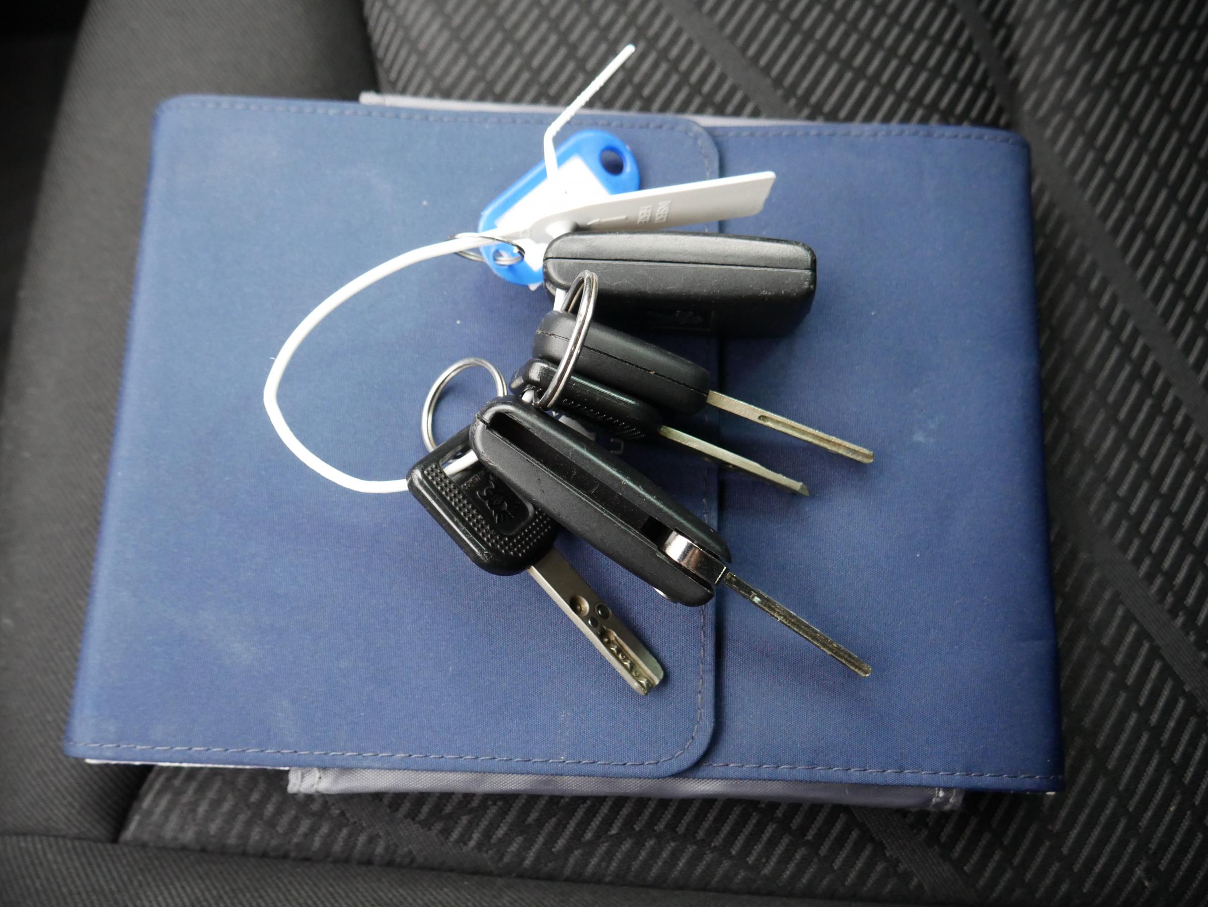 Peugeot 308, 2013 - pohled č. 14