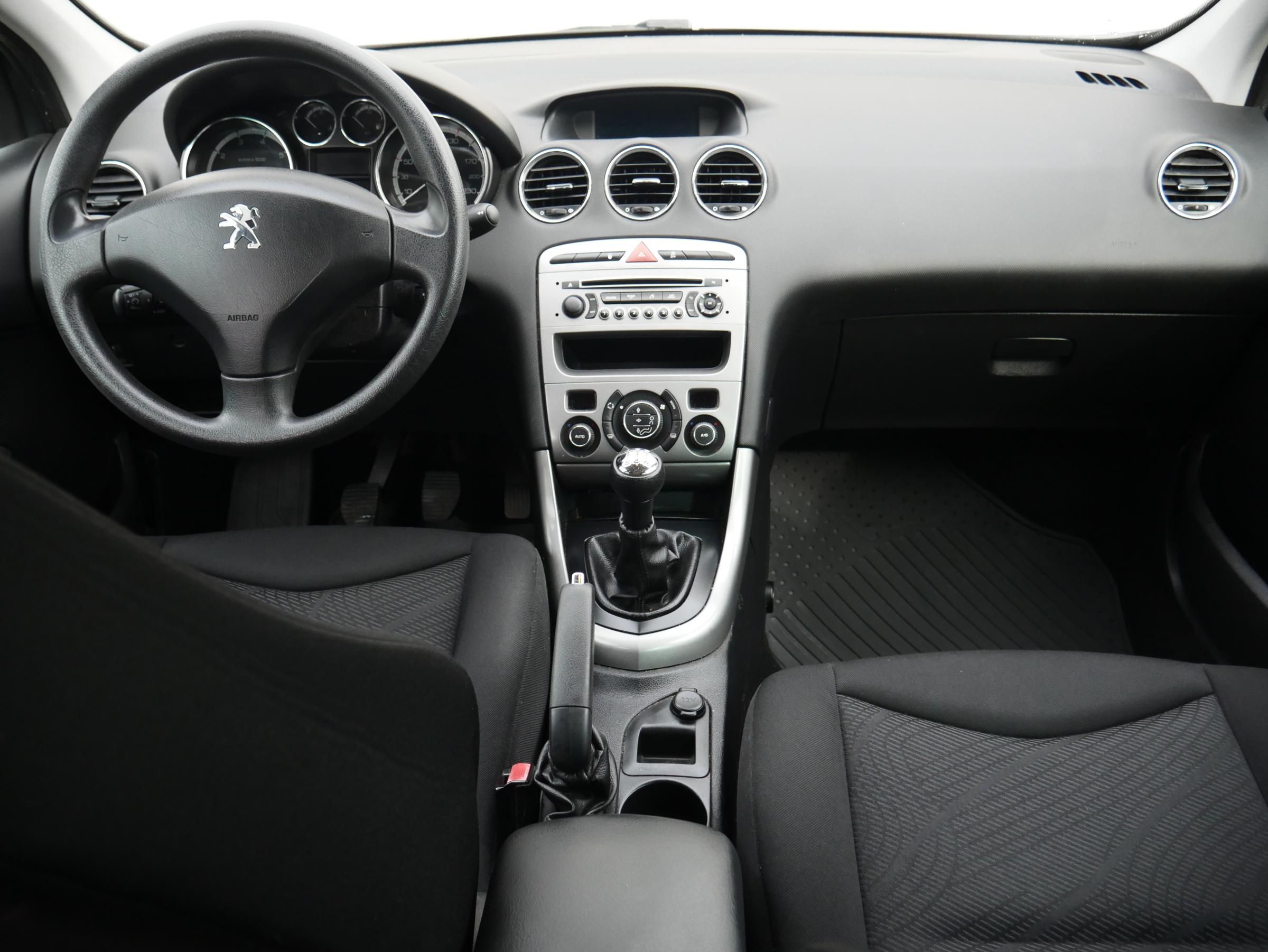 Peugeot 308, 2013 - pohled č. 8
