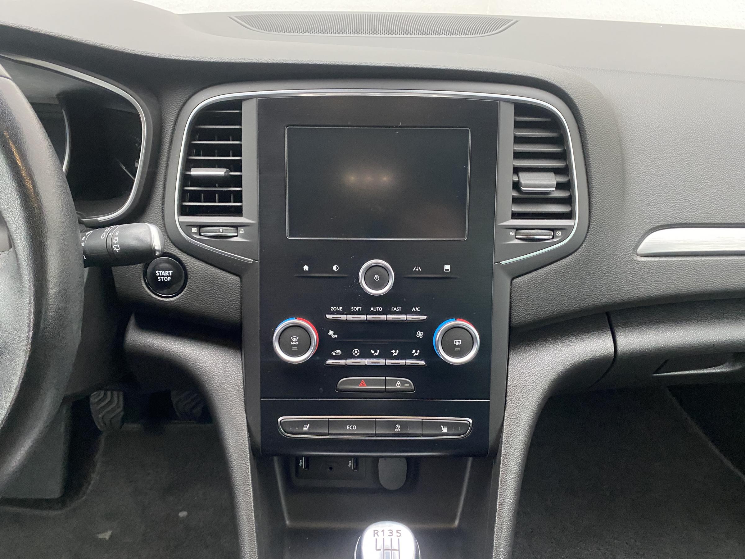 Renault Mégane, 2016 - pohled č. 12