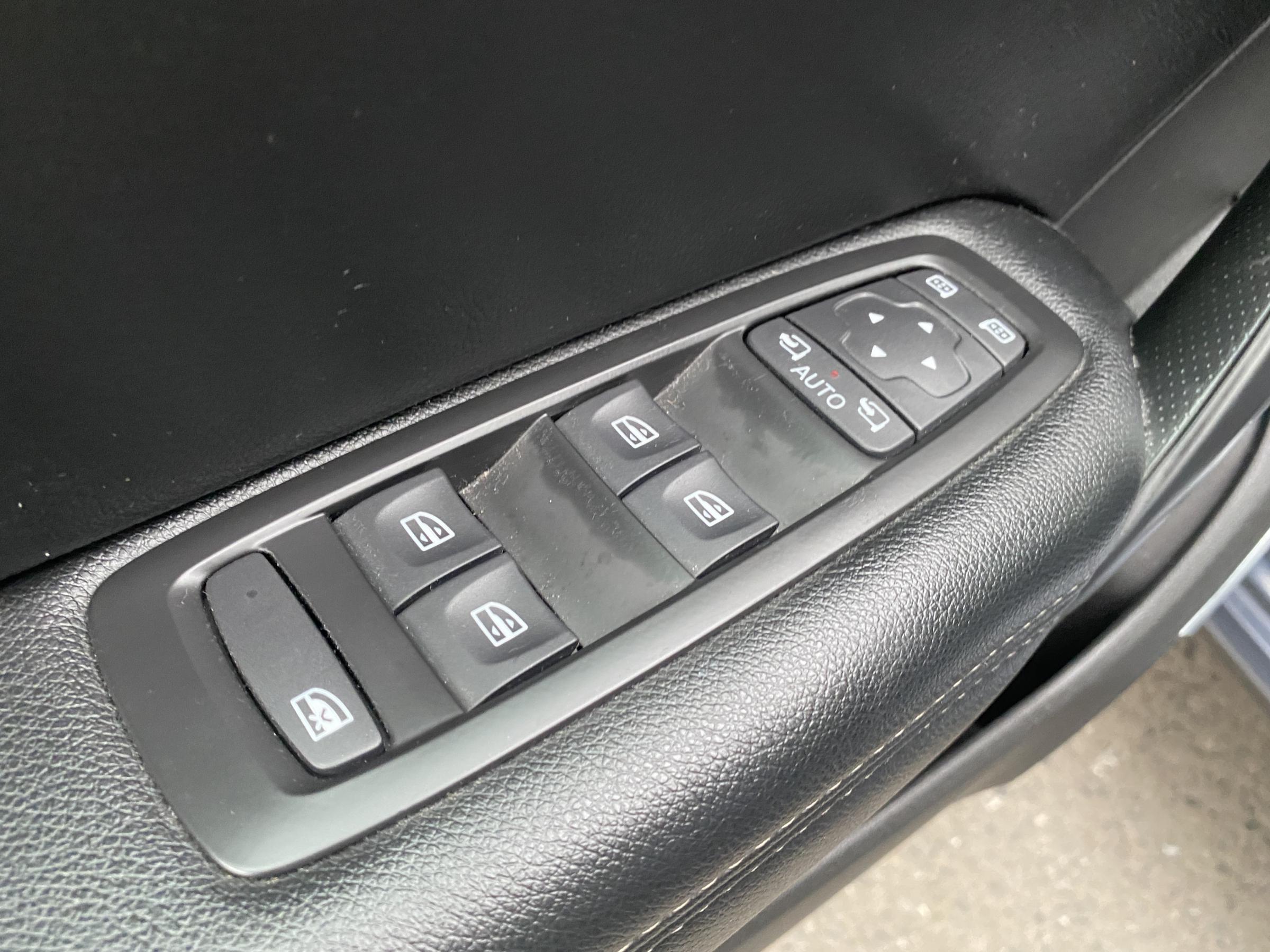 Renault Mégane, 2016 - pohled č. 13