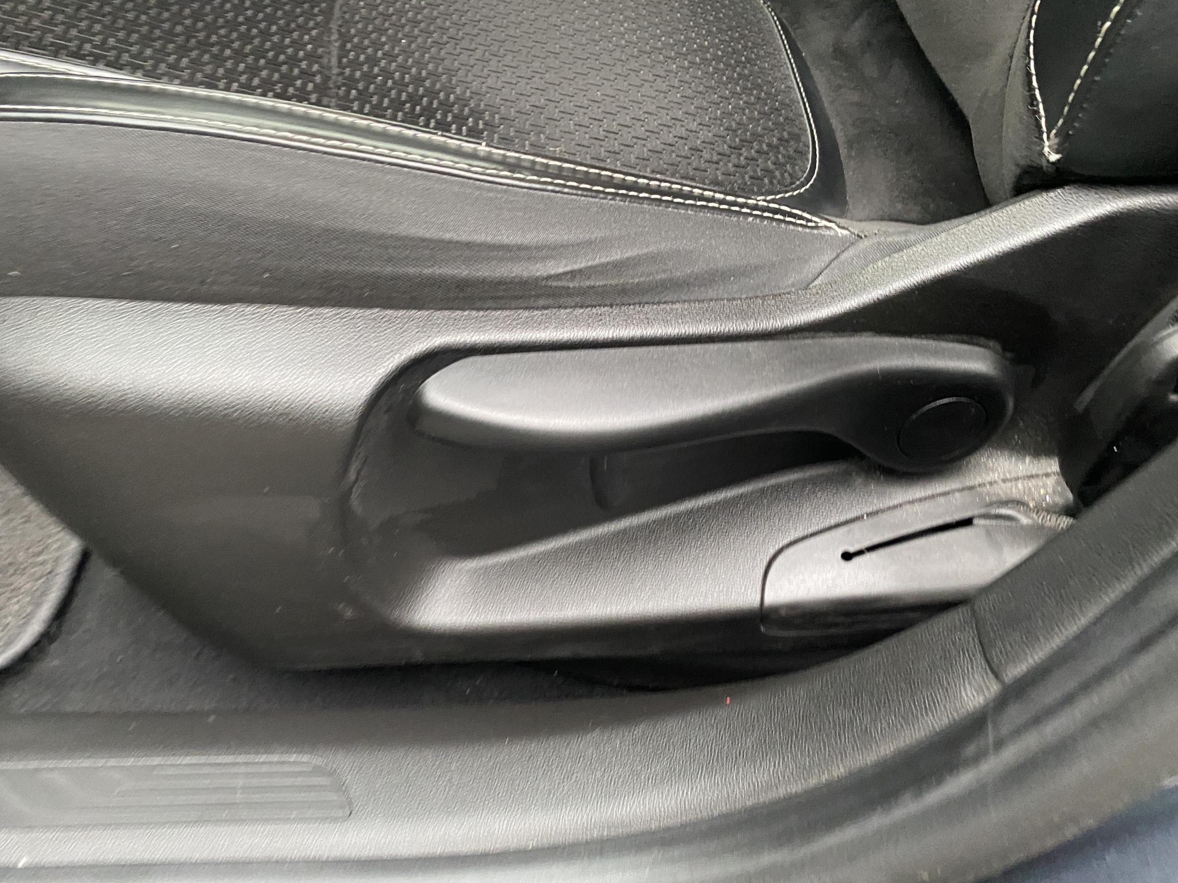 Renault Mégane, 2016 - pohled č. 14