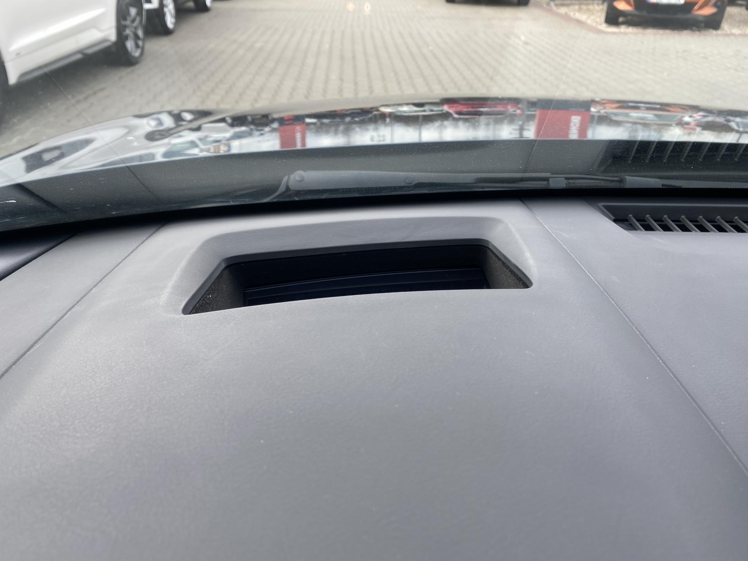 Mazda CX-30, 2022 - pohled č. 19