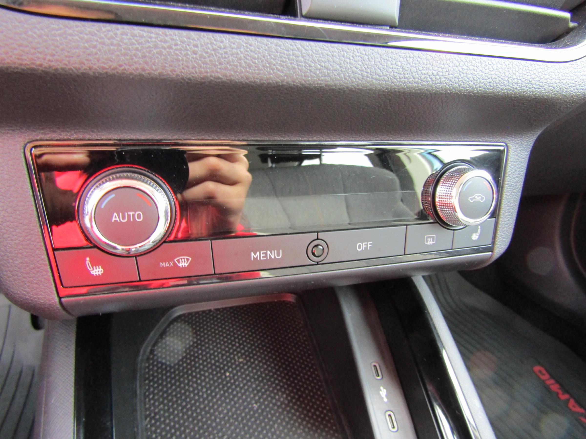 Škoda Kamiq, 2020 - pohled č. 11