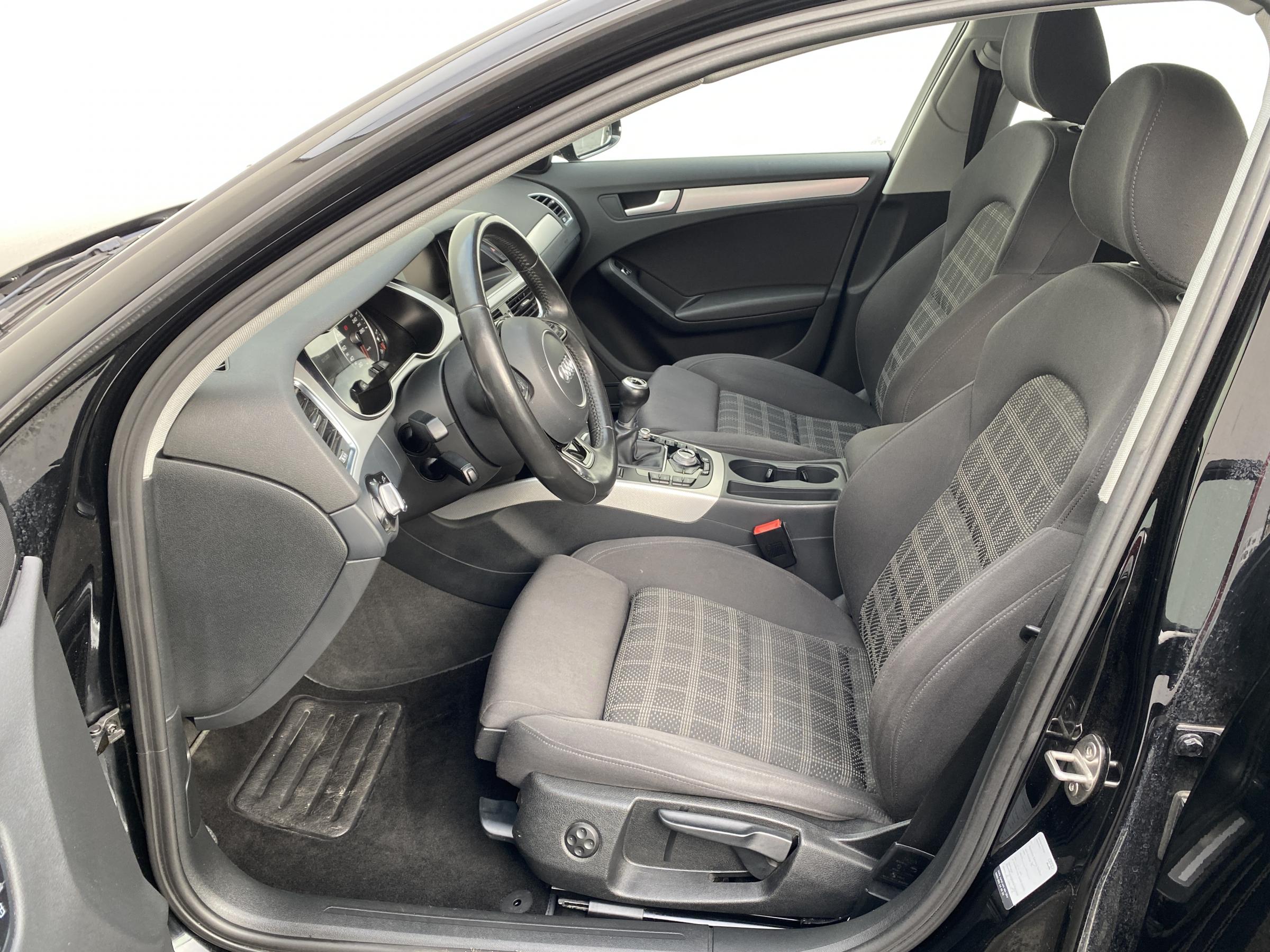 Audi A4, 2015 - pohled č. 9