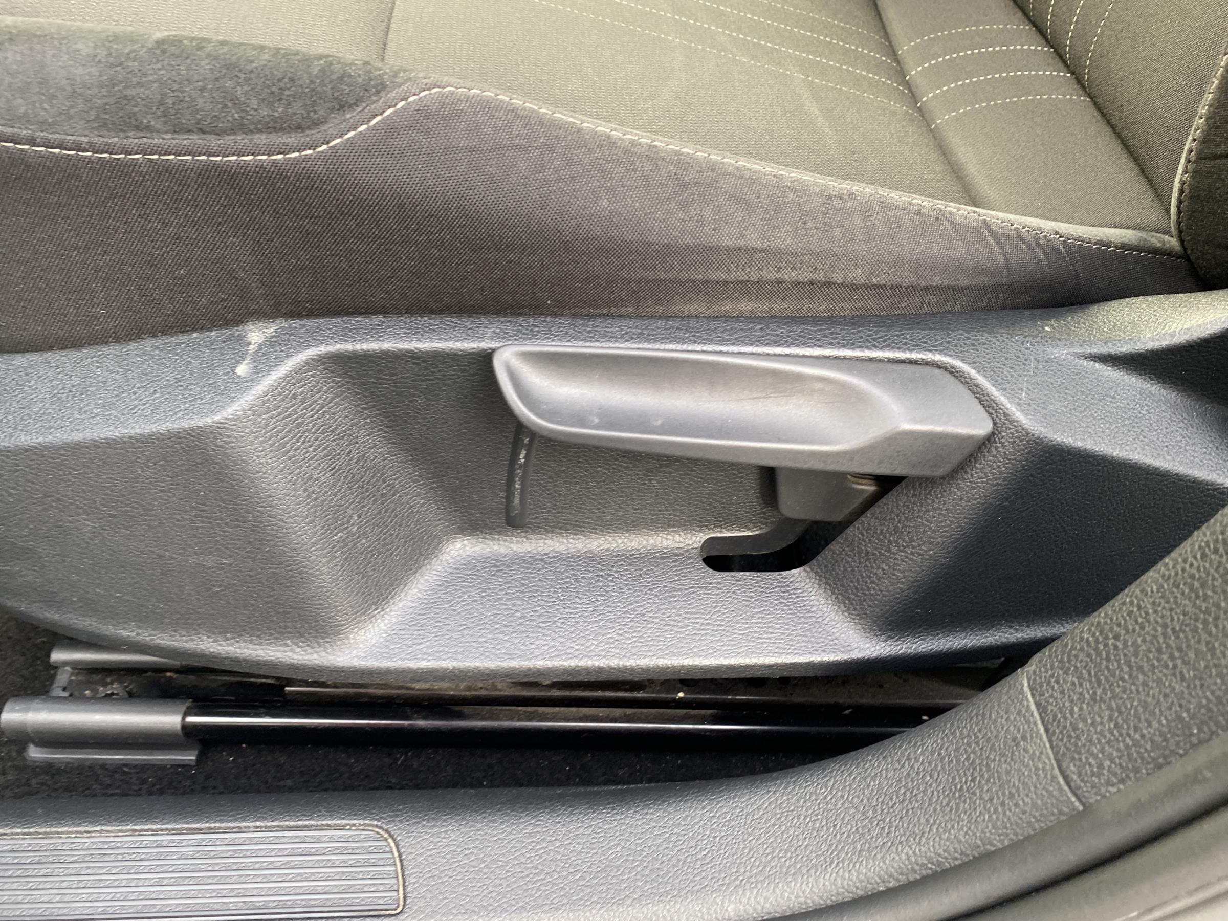 Volkswagen Golf, 2015 - pohled č. 14